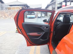 2019款 190THP 自动越动版