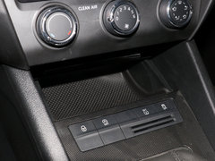 2019款 旅行车 TSI230 DSG豪华版 国VI
