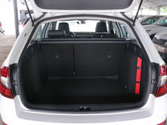 2019款 旅行车 TSI230 DSG豪华版 国VI