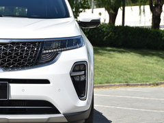 2019款 1.6T 自动两驱豪华版