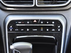 2019款 1.6T 自动两驱豪华版