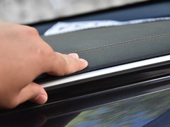 2019款 1.6T 自动两驱豪华版