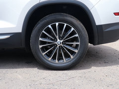 2019款 改款 TSI330 5座两驱舒适版 国VI