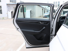 2019款 改款 TSI330 5座两驱舒适版 国VI