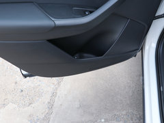 2019款 改款 TSI330 5座两驱舒适版 国VI