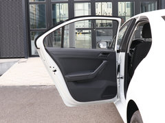 2019款 1.5L 手动进取版