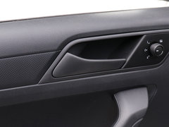 2019款 1.5L 手动进取版
