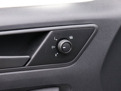 2019款 1.5L 手动进取版