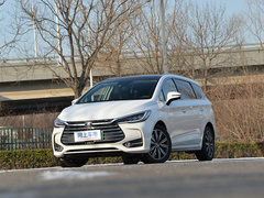 2019款 DM 1.5T 智联致享型 7座 国VI