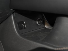 2019款 1.5T 手动智联型