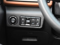 2019款 1.5T 手动智联型