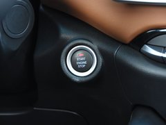 2019款 1.5T 手动智联型