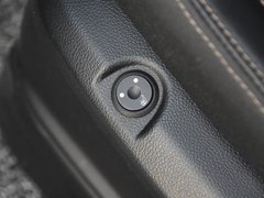 2019款 1.5T 手动智联型