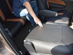 2019款 1.5T 手动智联型