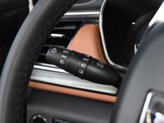 2019款 1.5T 手动智联型