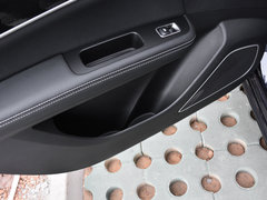 2019款 1.5T 手动智联睿逸型 6座 国V 