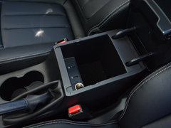 2019款 1.5T 手动智联睿逸型 6座 国V 