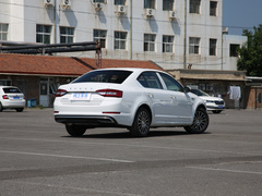 2019款 1.5L 自动智行豪华版 国VI