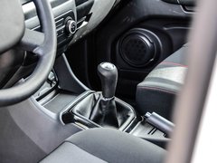 2019款 1.5L 手动超值型 国VI