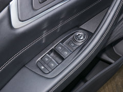 2019款 1.6T 两驱铂金版