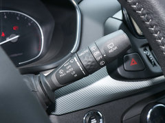 2019款 1.6T 两驱铂金版