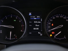 2018款 2.0L 领先天窗版 国VI