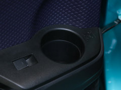 2018款 2.0L 领先天窗版 国VI