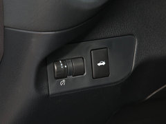 2019款 2.0L 自动豪华版
