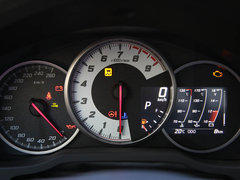 2019款 2.0L 自动豪华版