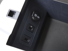 2020款 1.5T 自动旗舰型