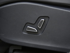 2020款 1.5T 自动旗舰型