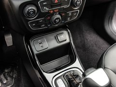 2019款 220T 自动家享版