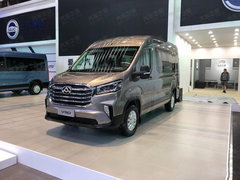 2019款 2.0T 自动VAN后驱双胎超长轴高顶3座