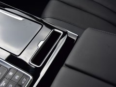 2019款 300TGI 自动智能座舱旗舰版