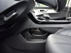 2019款 300TGI 自动智能座舱旗舰版