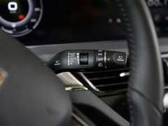 2019款 2.0T 智联旗享四驱版