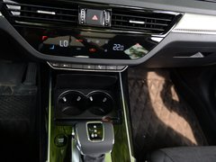 2019款 2.0T 智联旗享四驱版
