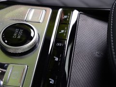 2019款 2.0T 智联旗享四驱版