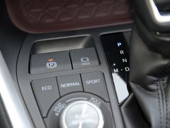 2020款 双擎  2.5L CVT两驱精英版
