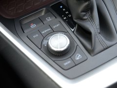 2020款 双擎  2.5L CVT两驱精英版