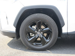 2020款 双擎  2.5L CVT两驱精英版