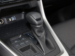 2020款 双擎  2.5L CVT两驱精英版