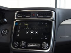 2019款 2.0T 两驱纯版 国VI