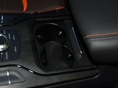 2019款 1.5T 两驱倾橙限量版