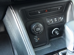 2020款 2.0T 插电混动进享版