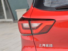 2018款 1.5L 手动65寸巨幕天窗版 国V