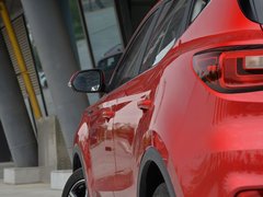 2018款 1.5L 手动65寸巨幕天窗版 国V