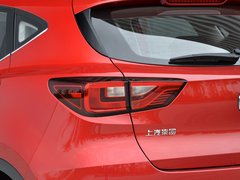 2018款 1.5L 手动65寸巨幕天窗版 国V