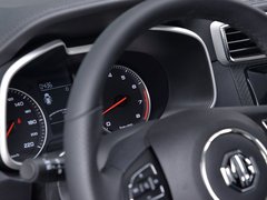 2018款 1.5L 手动65寸巨幕天窗版 国V