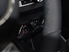 2018款 1.5L 手动65寸巨幕天窗版 国V